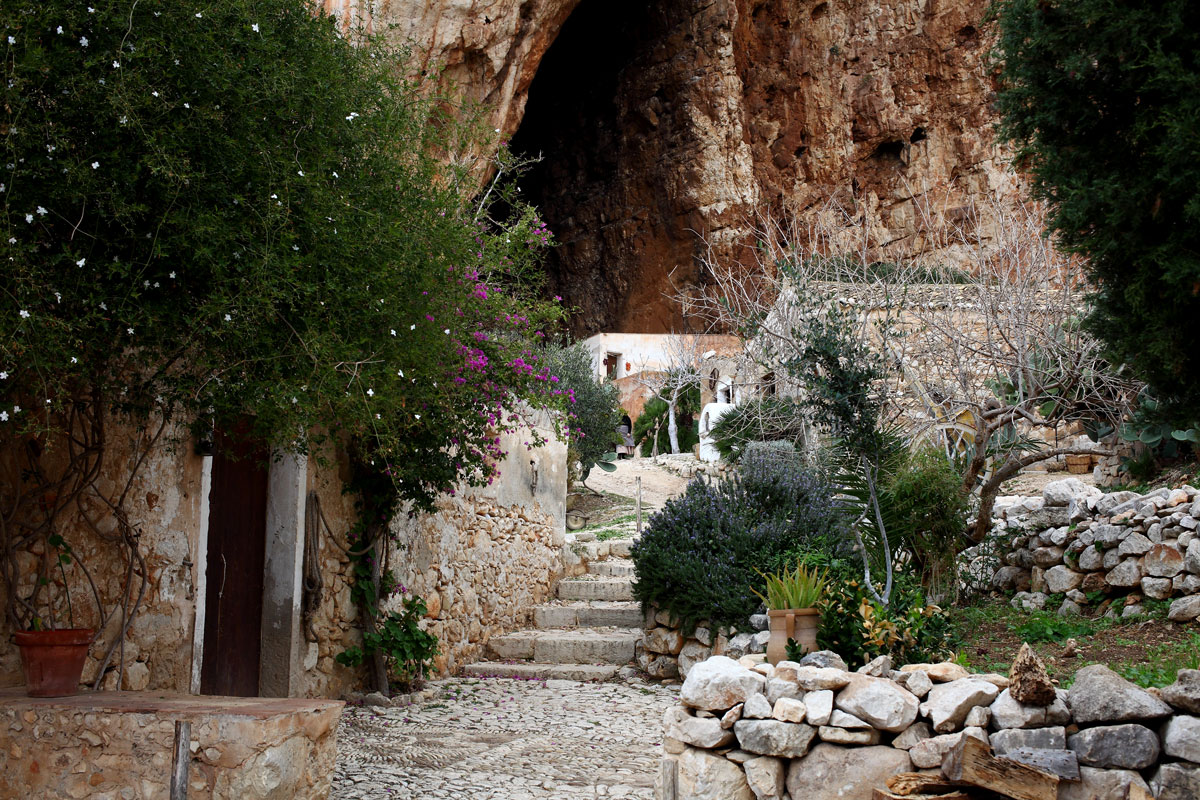 grotta-mangiapane